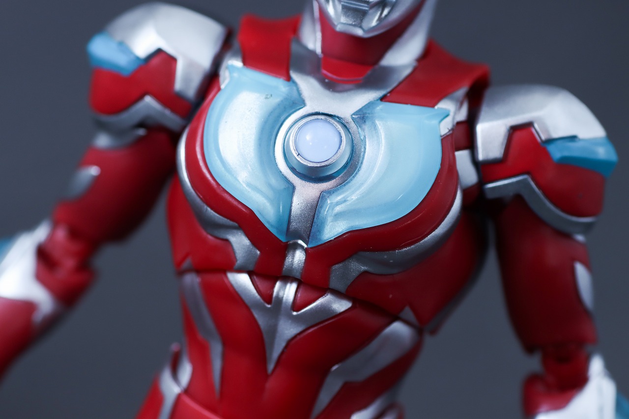 S.H.フィギュアーツ　ウルトラマンギンガ　ニュージェネ スターズver.　レビュー　本体