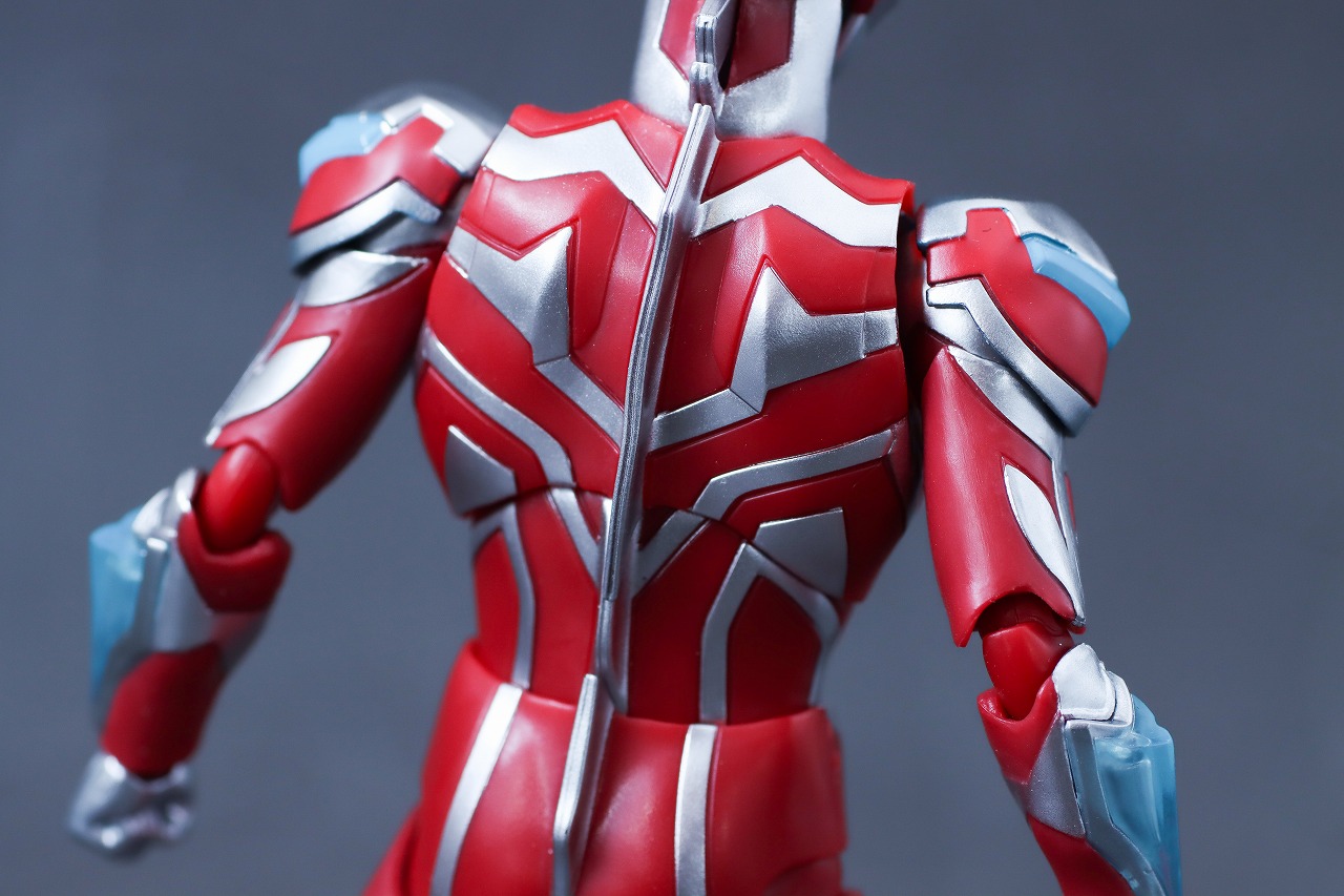 S.H.フィギュアーツ　ウルトラマンギンガ　ニュージェネ スターズver.　レビュー　本体