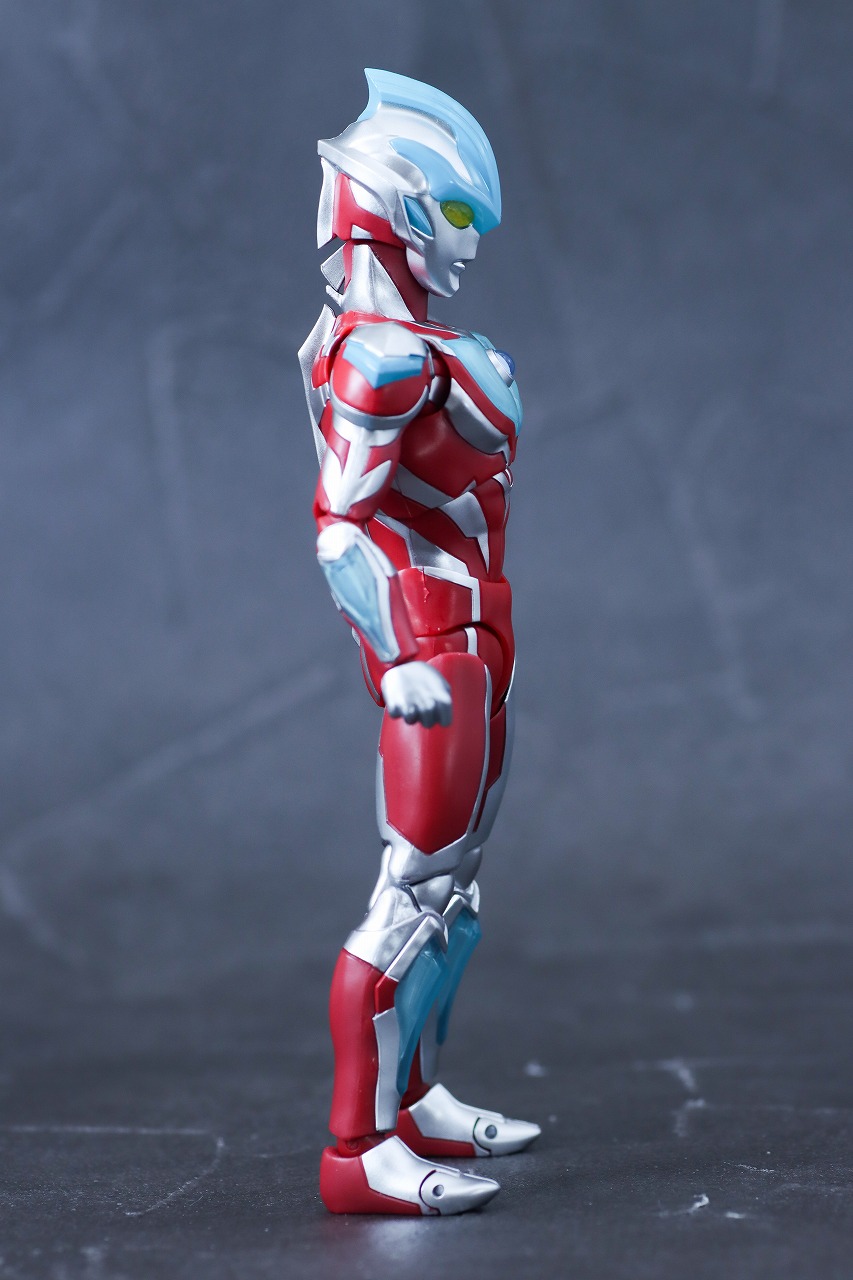S.H.フィギュアーツ　ウルトラマンギンガ　ニュージェネ スターズver.　レビュー　本体