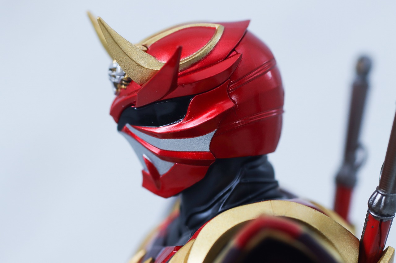 S.H.フィギュアーツ 真骨彫製法 仮面ライダー装甲響鬼 レビュー 本体