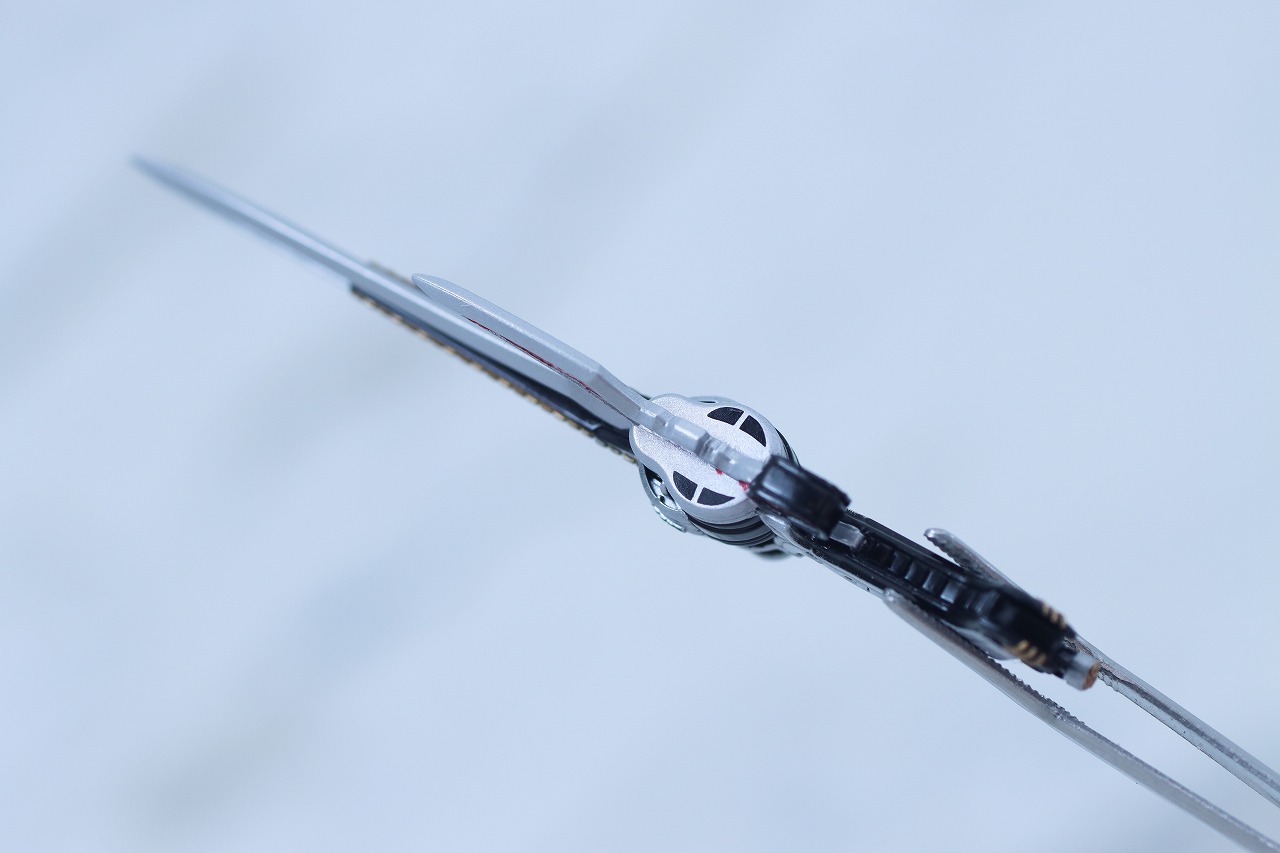 S.H.フィギュアーツ　真骨彫製法　仮面ライダー装甲響鬼　レビュー　付属品　アームドセイバー