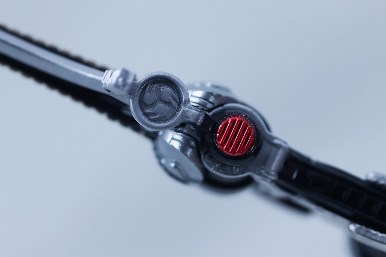 S.H.フィギュアーツ　真骨彫製法　仮面ライダー装甲響鬼　レビュー　付属品　アームドセイバー　音撃モード