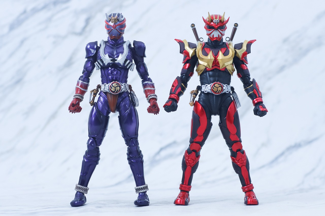 S.H.フィギュアーツ　真骨彫製法　仮面ライダー装甲響鬼　レビュー　本体