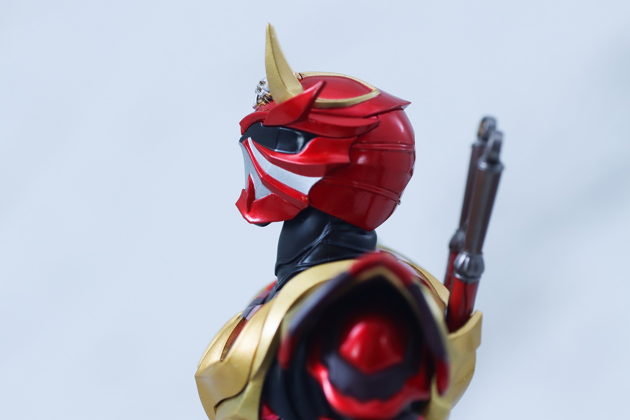 S.H.フィギュアーツ 真骨彫製法 仮面ライダー装甲響鬼 レビュー 可動範囲