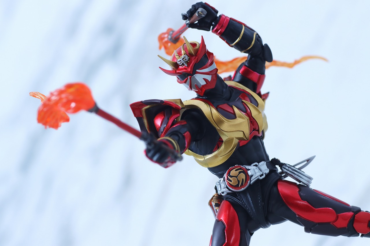 S.H.フィギュアーツ　真骨彫製法　仮面ライダー装甲響鬼　レビュー　アクション