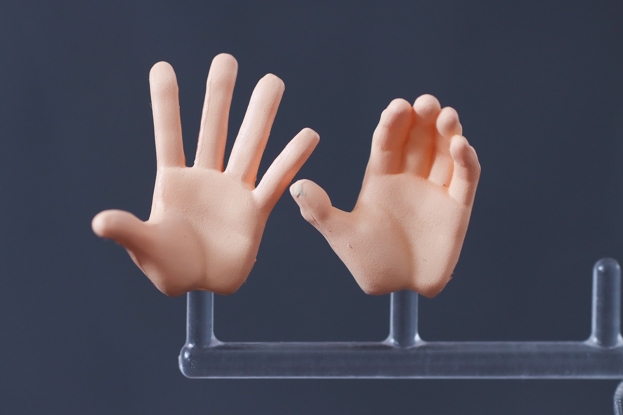 S.H.フィギュアーツ　ピーター・B・パーカー＆メイデイ・パーカー（スパイダーマン：アクロス・ザ・スパイダーバース）　レビュー　付属品　手首