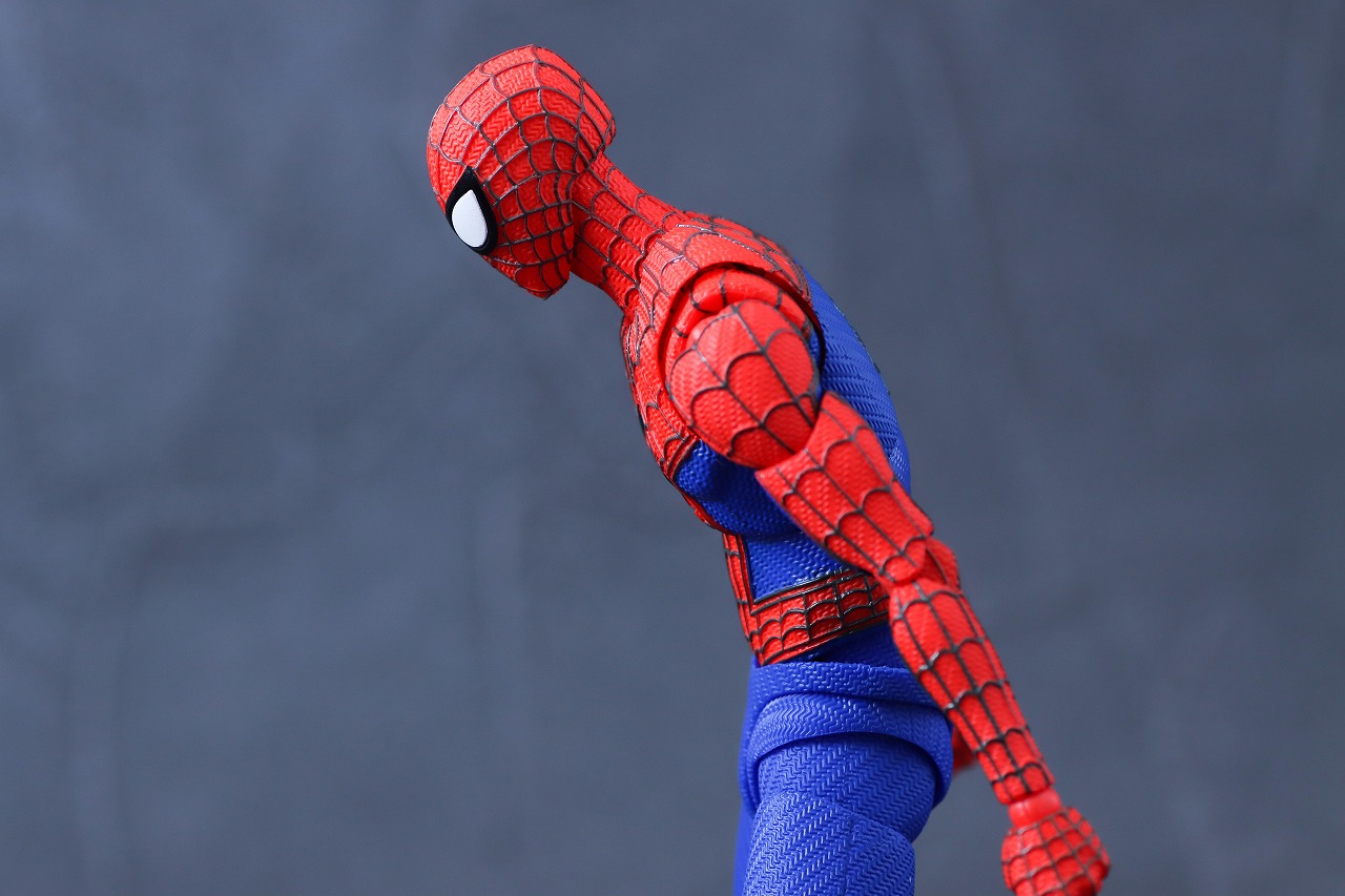 S.H.フィギュアーツ　ピーター・B・パーカー＆メイデイ・パーカー（スパイダーマン：アクロス・ザ・スパイダーバース）　レビュー　可動範囲