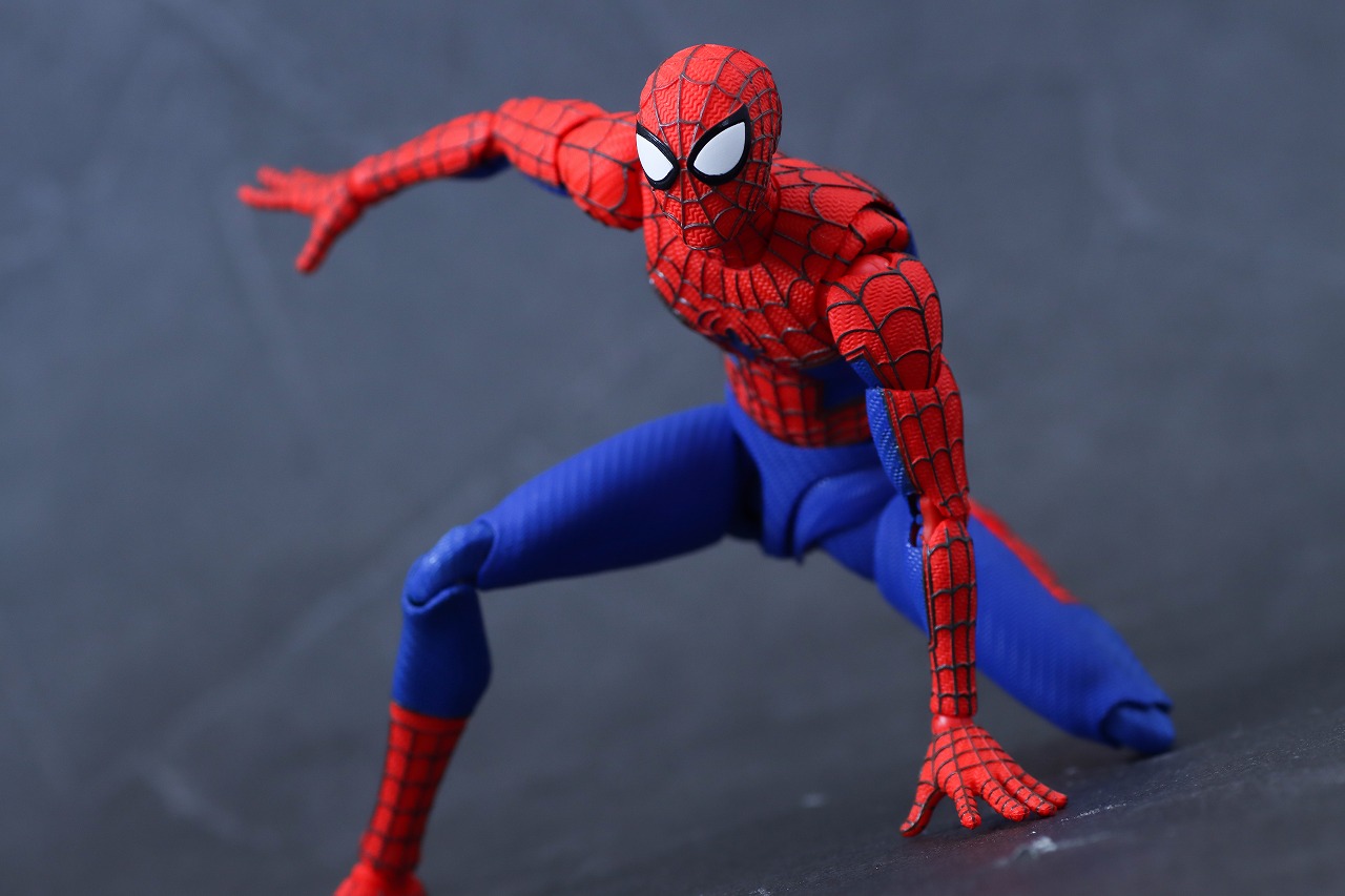 S.H.フィギュアーツ　ピーター・B・パーカー＆メイデイ・パーカー（スパイダーマン：アクロス・ザ・スパイダーバース）　レビュー　アクション