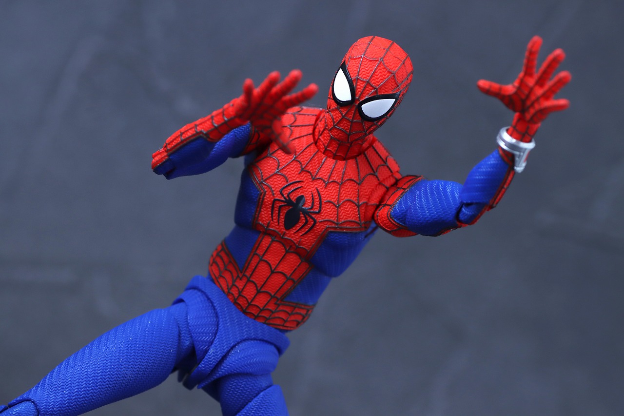 S.H.フィギュアーツ　ピーター・B・パーカー＆メイデイ・パーカー（スパイダーマン：アクロス・ザ・スパイダーバース）　レビュー　アクション