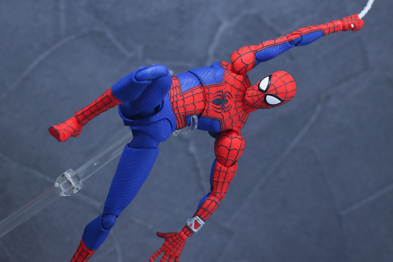 S.H.フィギュアーツ　ピーター・B・パーカー＆メイデイ・パーカー（スパイダーマン：アクロス・ザ・スパイダーバース）　レビュー　アクション