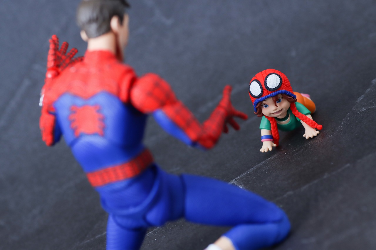 S.H.フィギュアーツ　ピーター・B・パーカー＆メイデイ・パーカー（スパイダーマン：アクロス・ザ・スパイダーバース）　レビュー　アクション