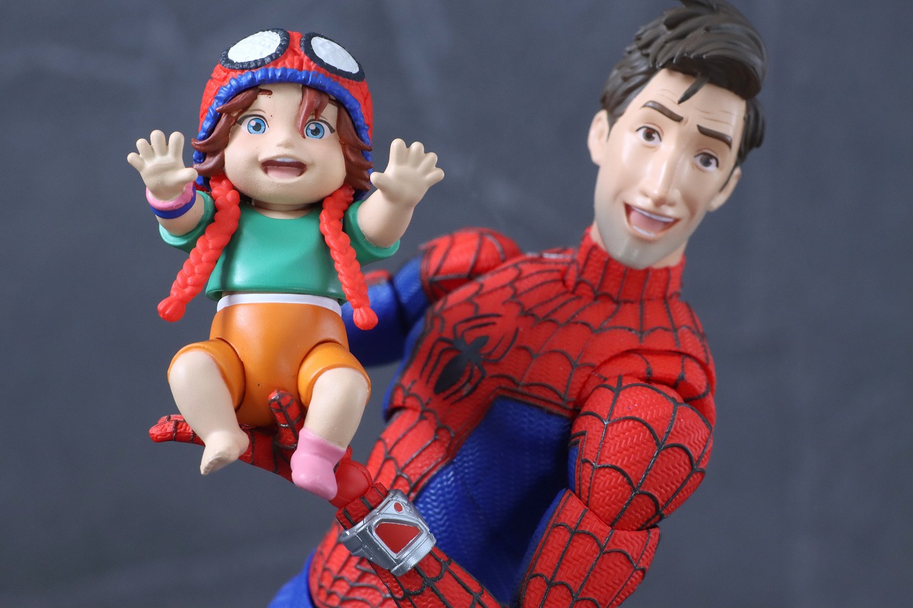 S.H.フィギュアーツ　ピーター・B・パーカー＆メイデイ・パーカー（スパイダーマン：アクロス・ザ・スパイダーバース）　レビュー　アクション