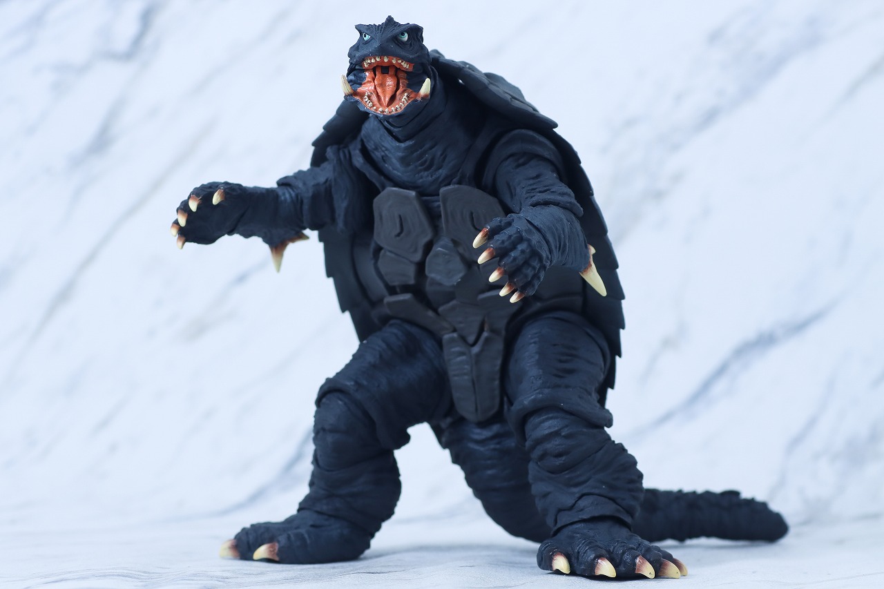 S.H.モンスターアーツ　ガメラ　1996　仙台決戦ver.　レビュー　本体