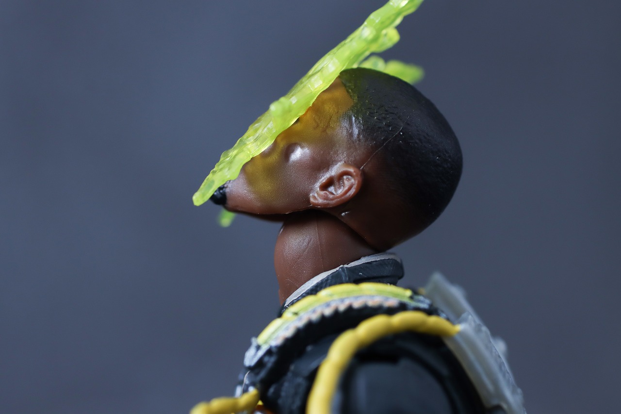 マーベルレジェンド　エレクトロ　スパイダーマン　ノー・ウェイ・ホーム　レビュー　可動範囲