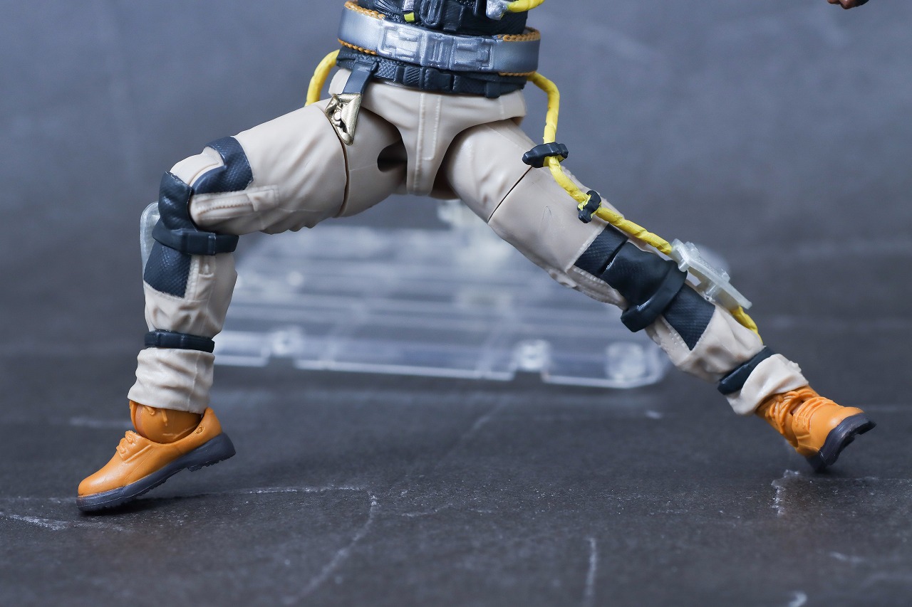 マーベルレジェンド　エレクトロ　スパイダーマン　ノー・ウェイ・ホーム　レビュー　可動範囲