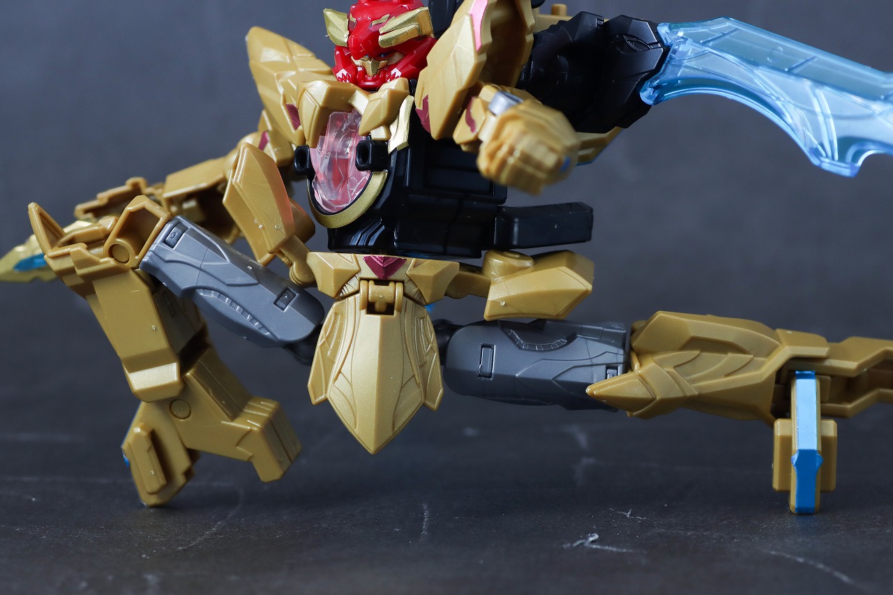 ミニプラ　テガソードレッド　レビュー　可動範囲