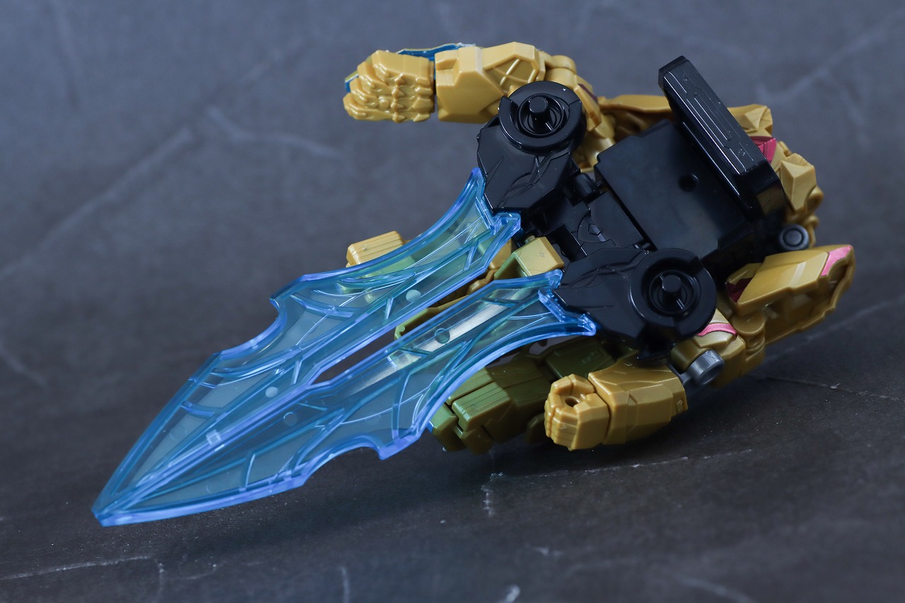 ミニプラ　テガソードレッド　レビュー　変形