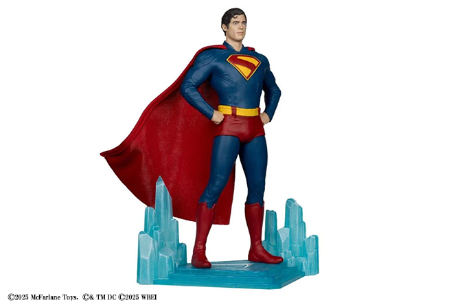 DCマルチバース　ポーズドスタチュー　スーパーマン（2025）