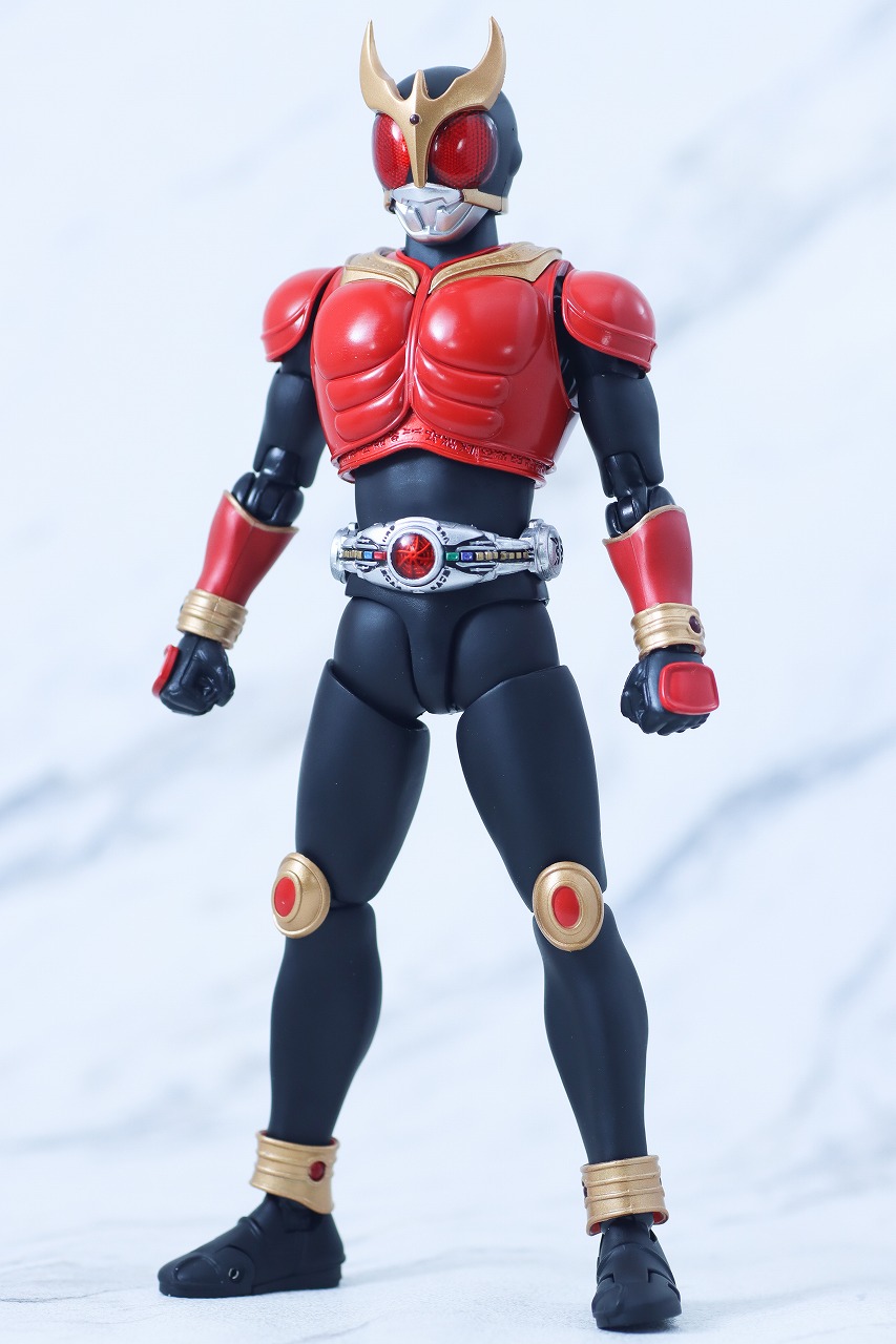S.H.フィギュアーツ 真骨彫製法　仮面ライダークウガ マイティフォーム Store Limited Edition　レビュー　本体