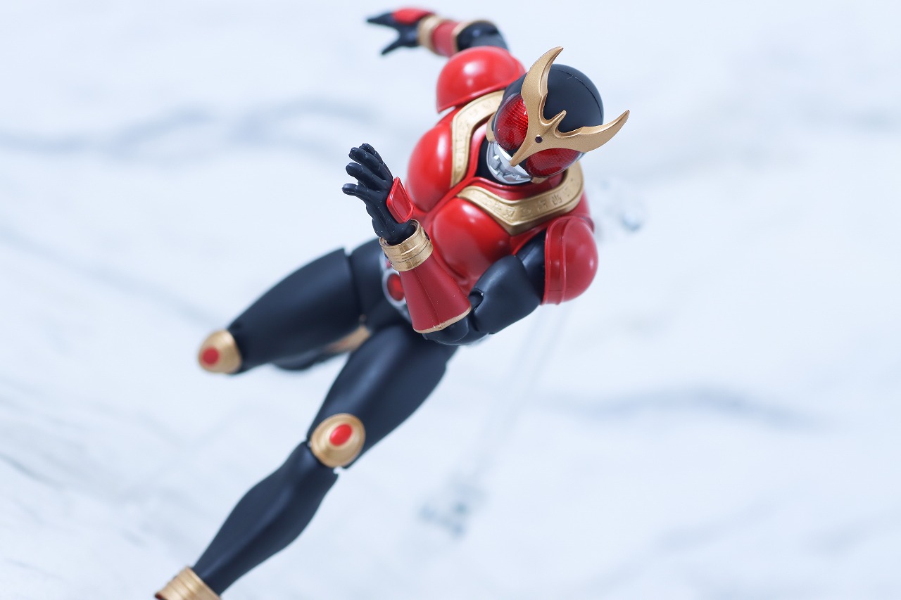 S.H.フィギュアーツ 真骨彫製法　仮面ライダークウガ マイティフォーム Store Limited Edition　レビュー　アクション