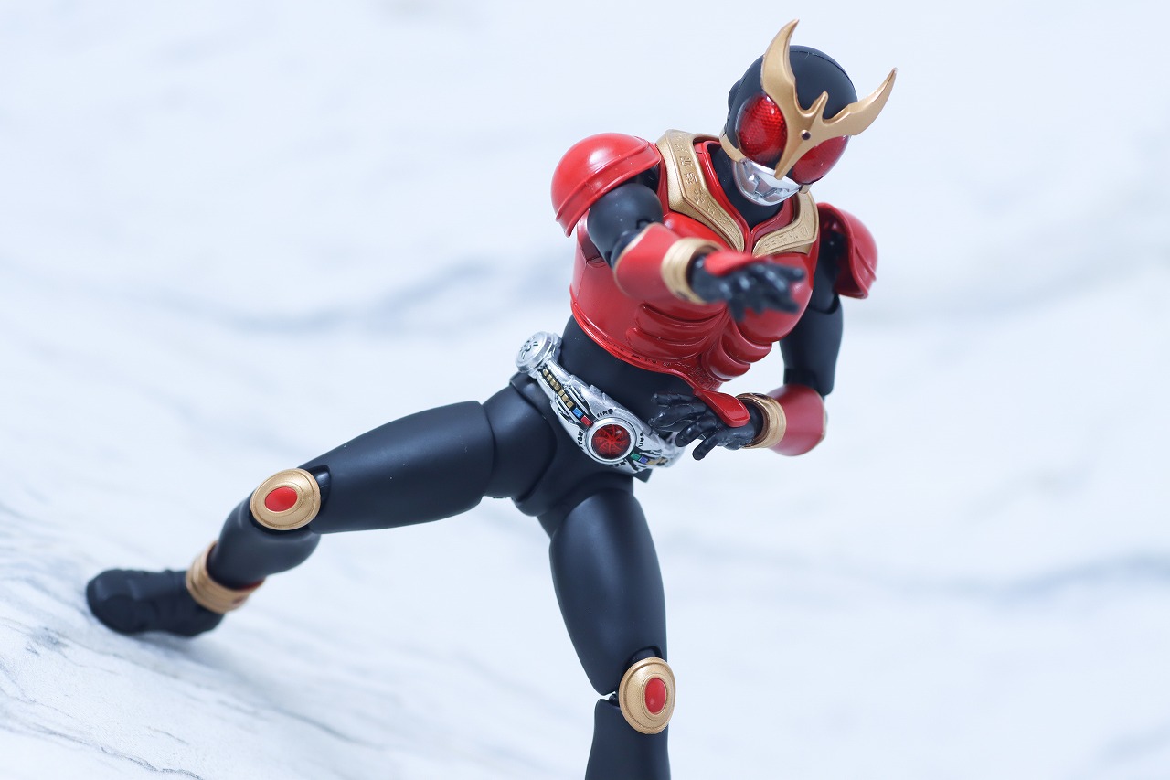 S.H.フィギュアーツ 真骨彫製法　仮面ライダークウガ マイティフォーム Store Limited Edition　レビュー　アクション