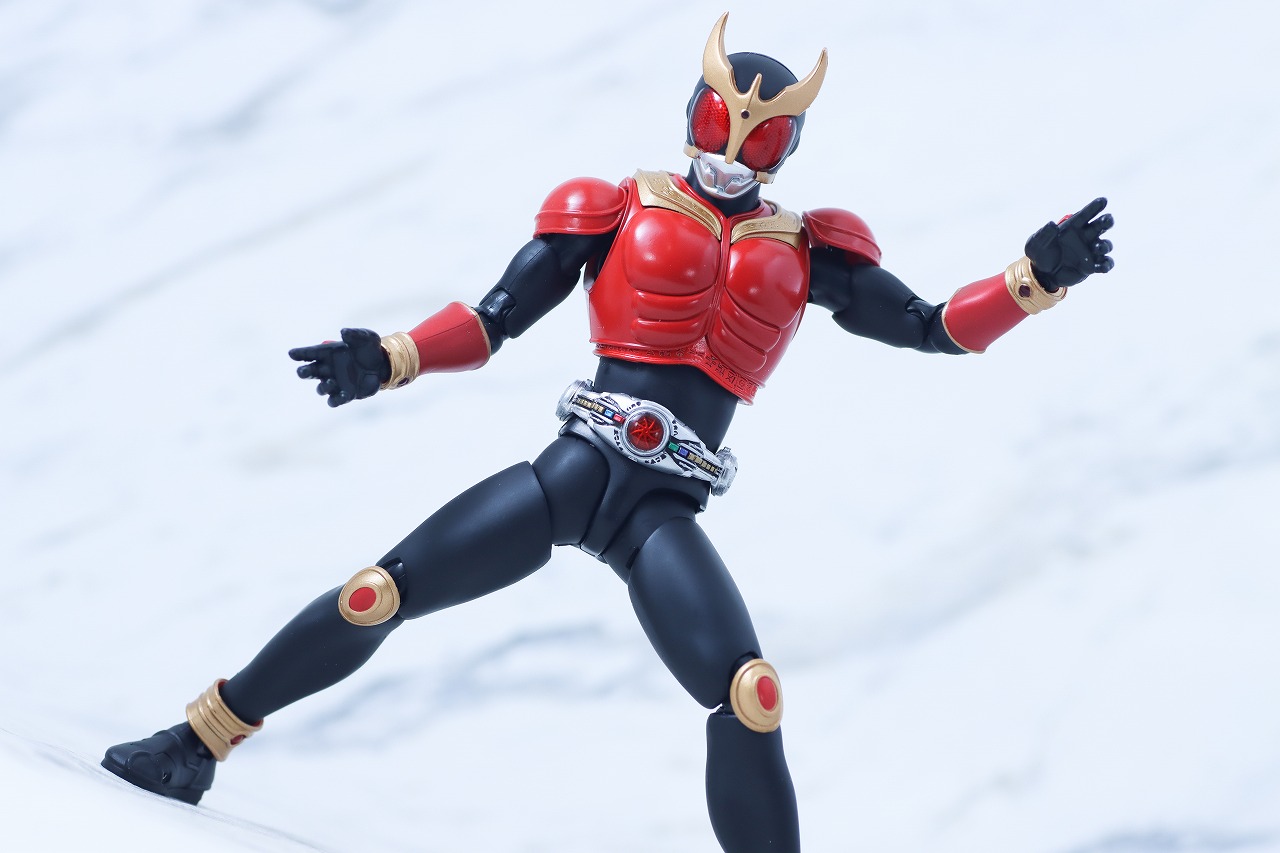 S.H.フィギュアーツ 真骨彫製法　仮面ライダークウガ マイティフォーム Store Limited Edition　レビュー　アクション