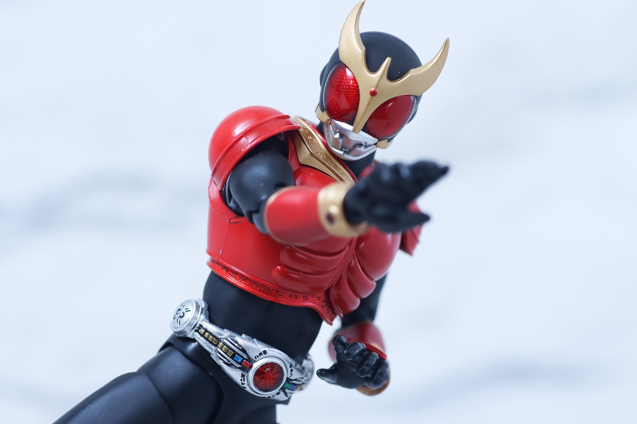 S.H.フィギュアーツ 真骨彫製法　仮面ライダークウガ マイティフォーム Store Limited Edition　レビュー