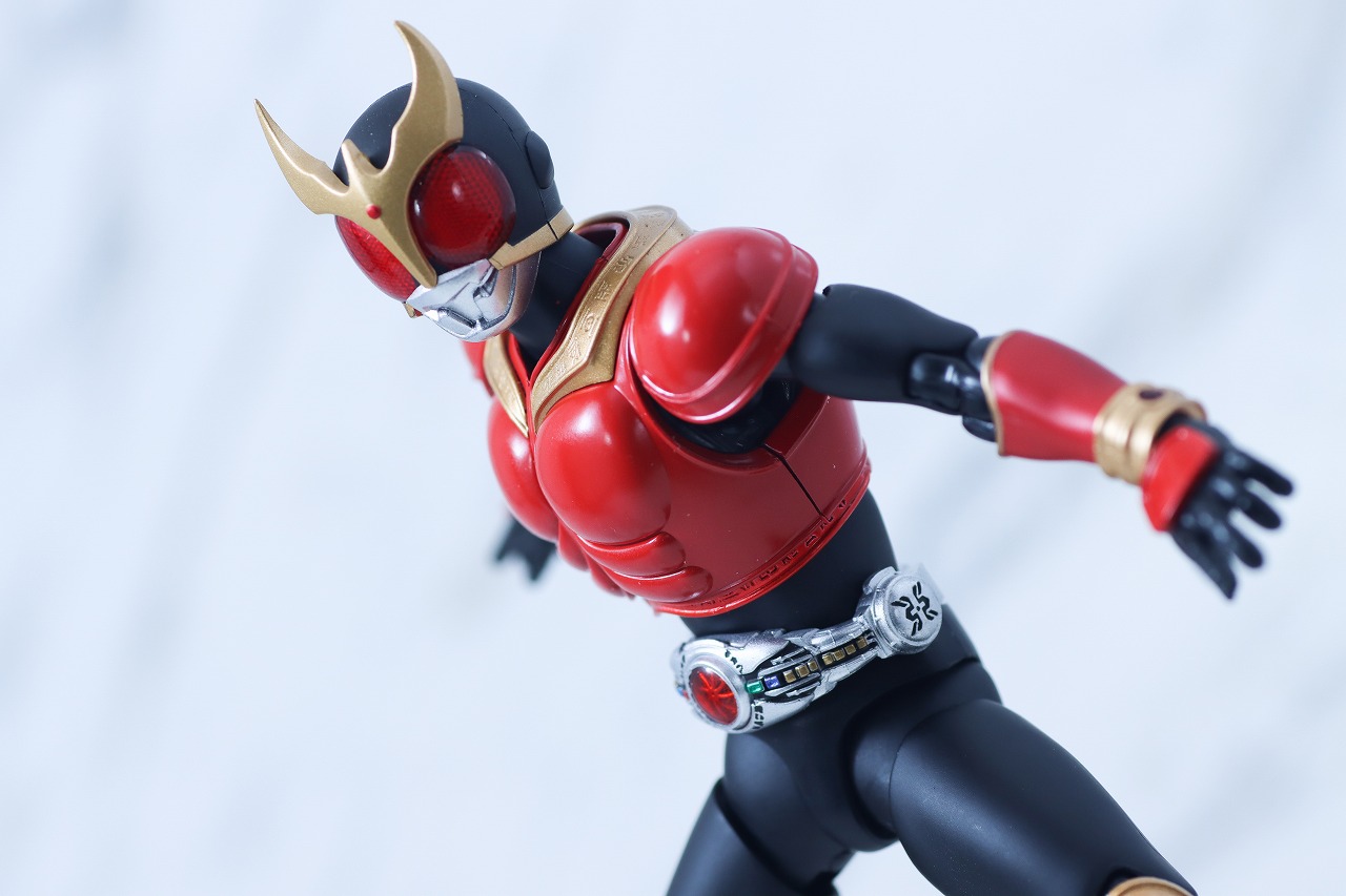 S.H.フィギュアーツ 真骨彫製法　仮面ライダークウガ マイティフォーム Store Limited Edition　レビュー　アクション
