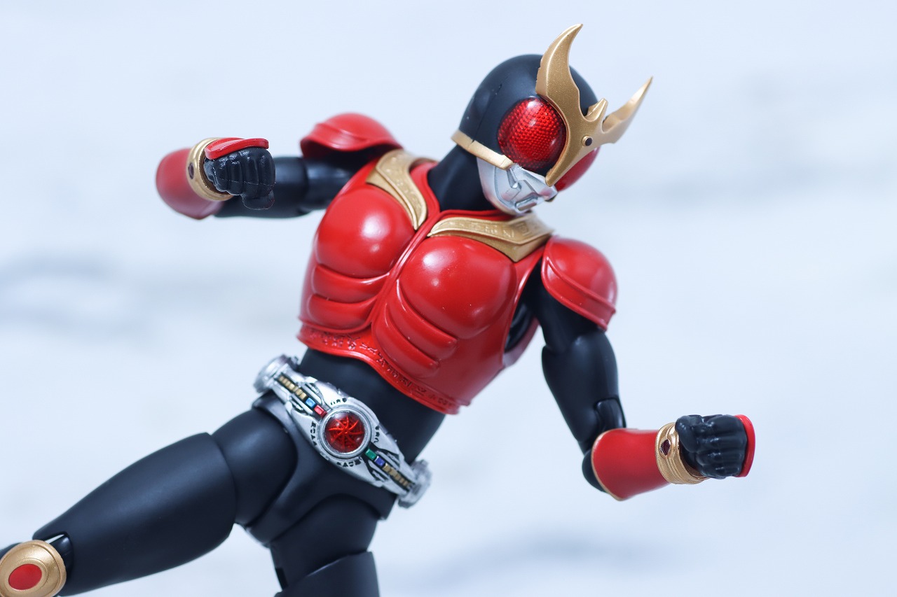 S.H.フィギュアーツ 真骨彫製法　仮面ライダークウガ マイティフォーム Store Limited Edition　レビュー　アクション