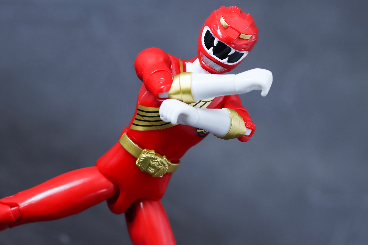 アクションヒーロー　ガオレッド　レビュー　アクション