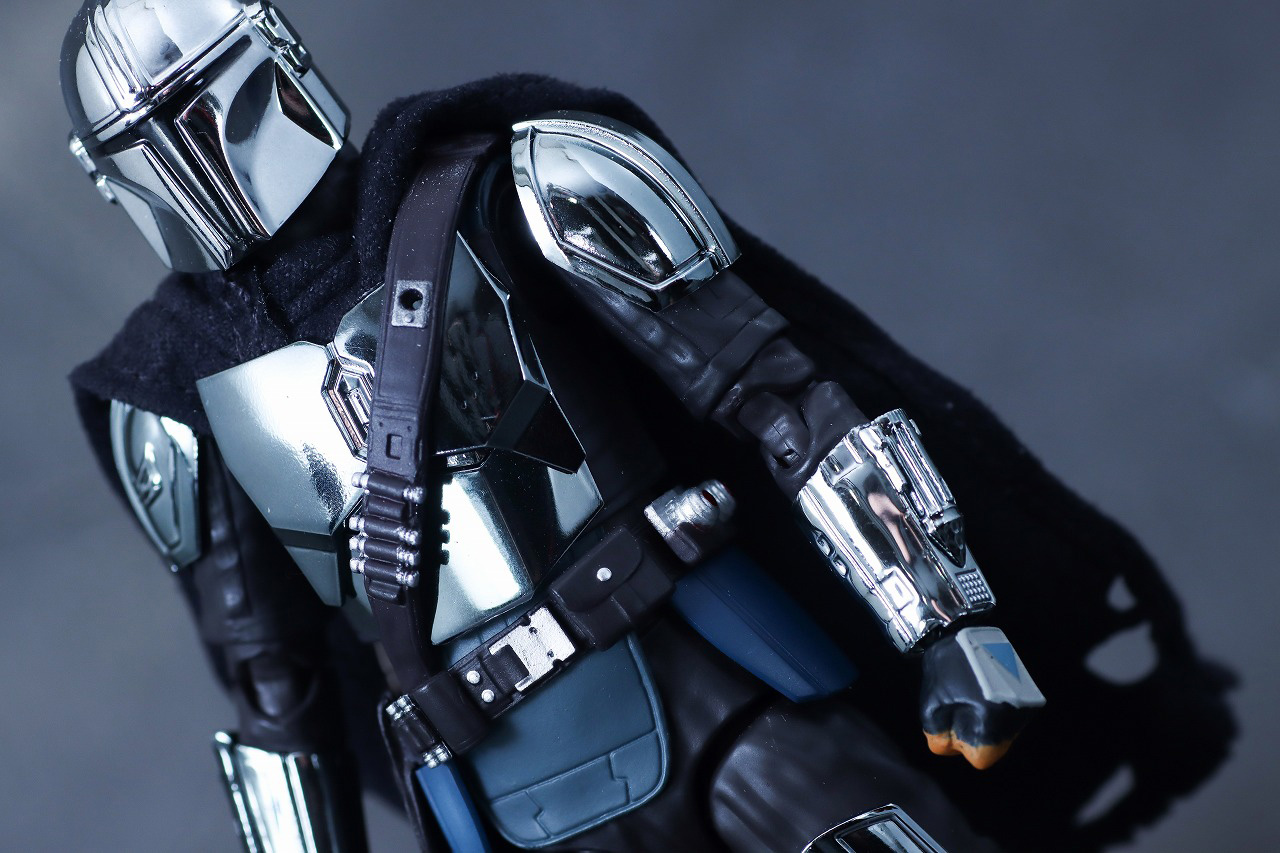 MAFEX　マンダロリアン CHROME（クロームメッキ） ver.　レビュー　本体