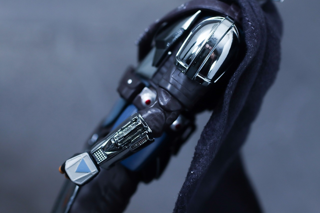 MAFEX　マンダロリアン CHROME（クロームメッキ） ver.　レビュー　本体