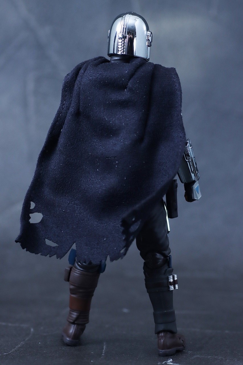 MAFEX　マンダロリアン CHROME（クロームメッキ） ver.　レビュー　本体