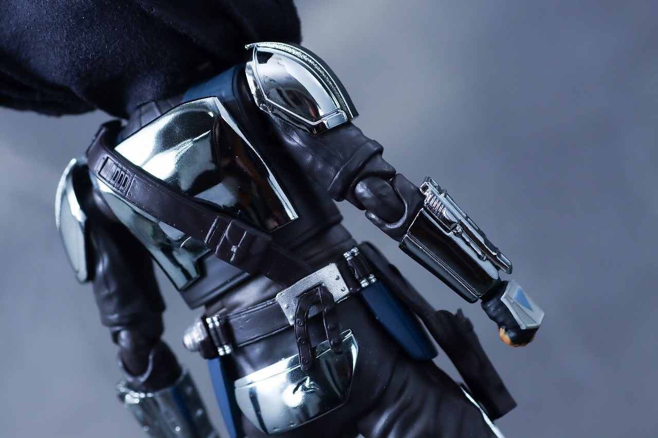 MAFEX　マンダロリアン CHROME（クロームメッキ） ver.　レビュー　本体