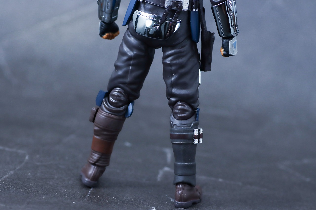 MAFEX　マンダロリアン CHROME（クロームメッキ） ver.　レビュー　本体