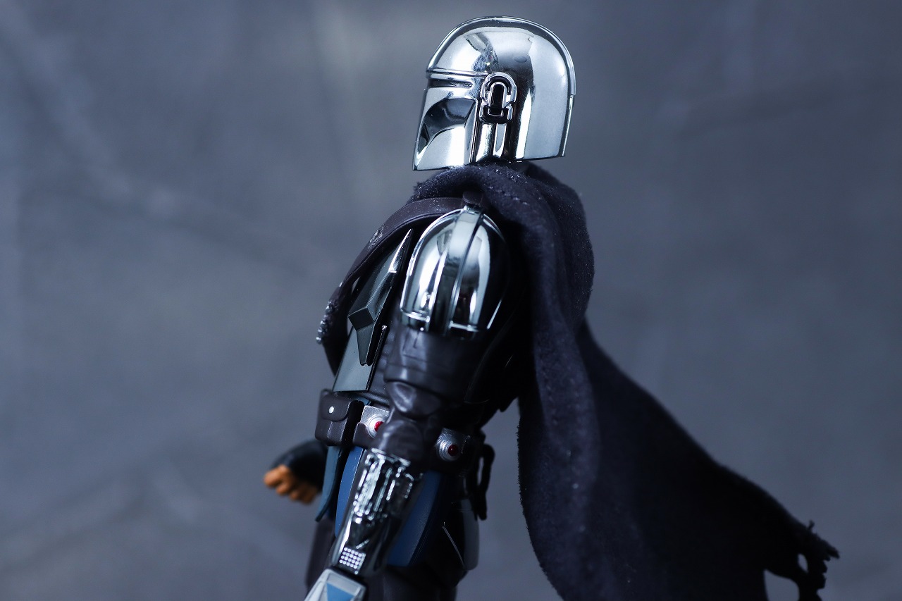 MAFEX　マンダロリアン CHROME（クロームメッキ） ver.　レビュー　可動範囲