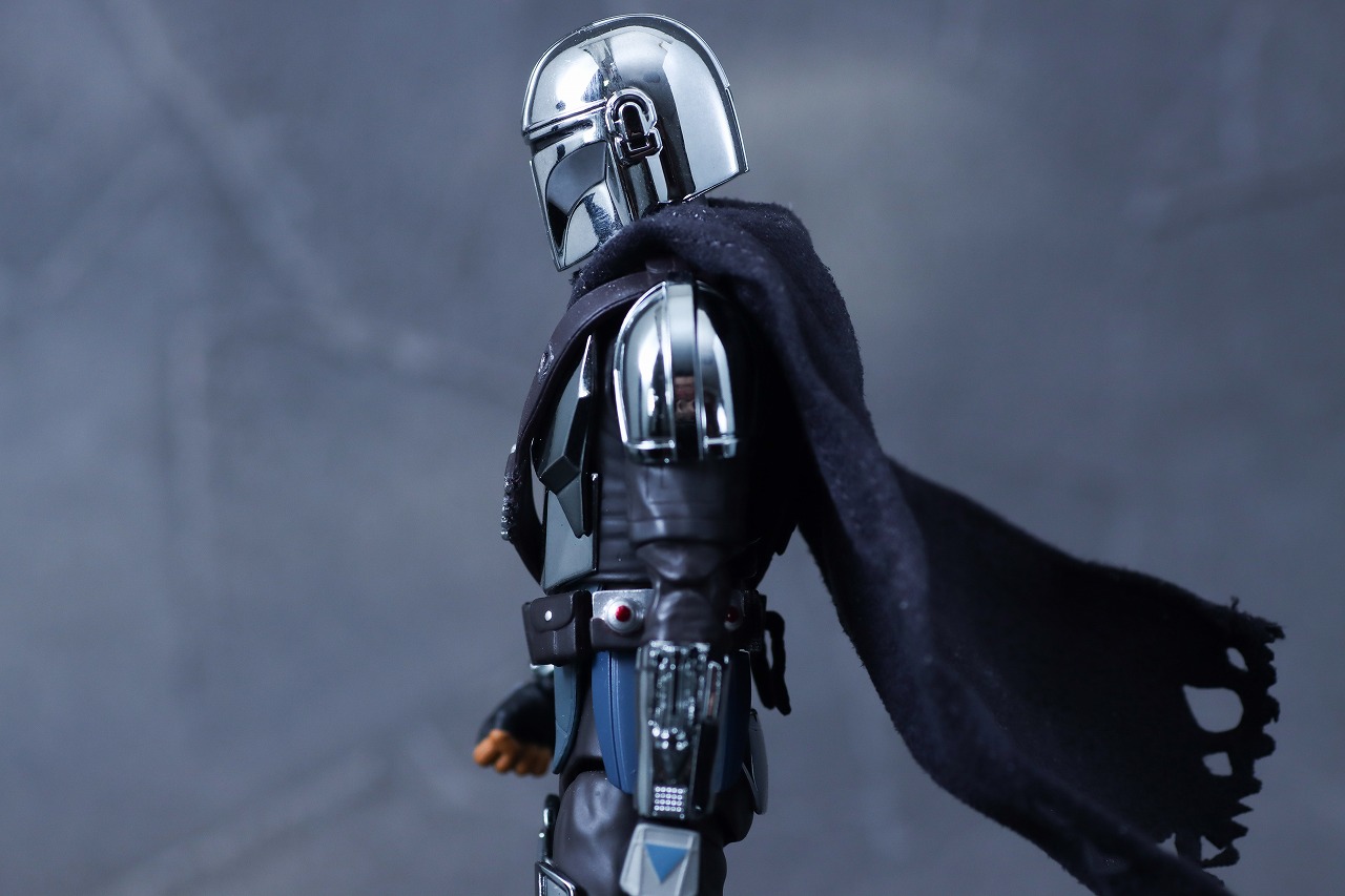 MAFEX　マンダロリアン CHROME（クロームメッキ） ver.　レビュー　可動範囲