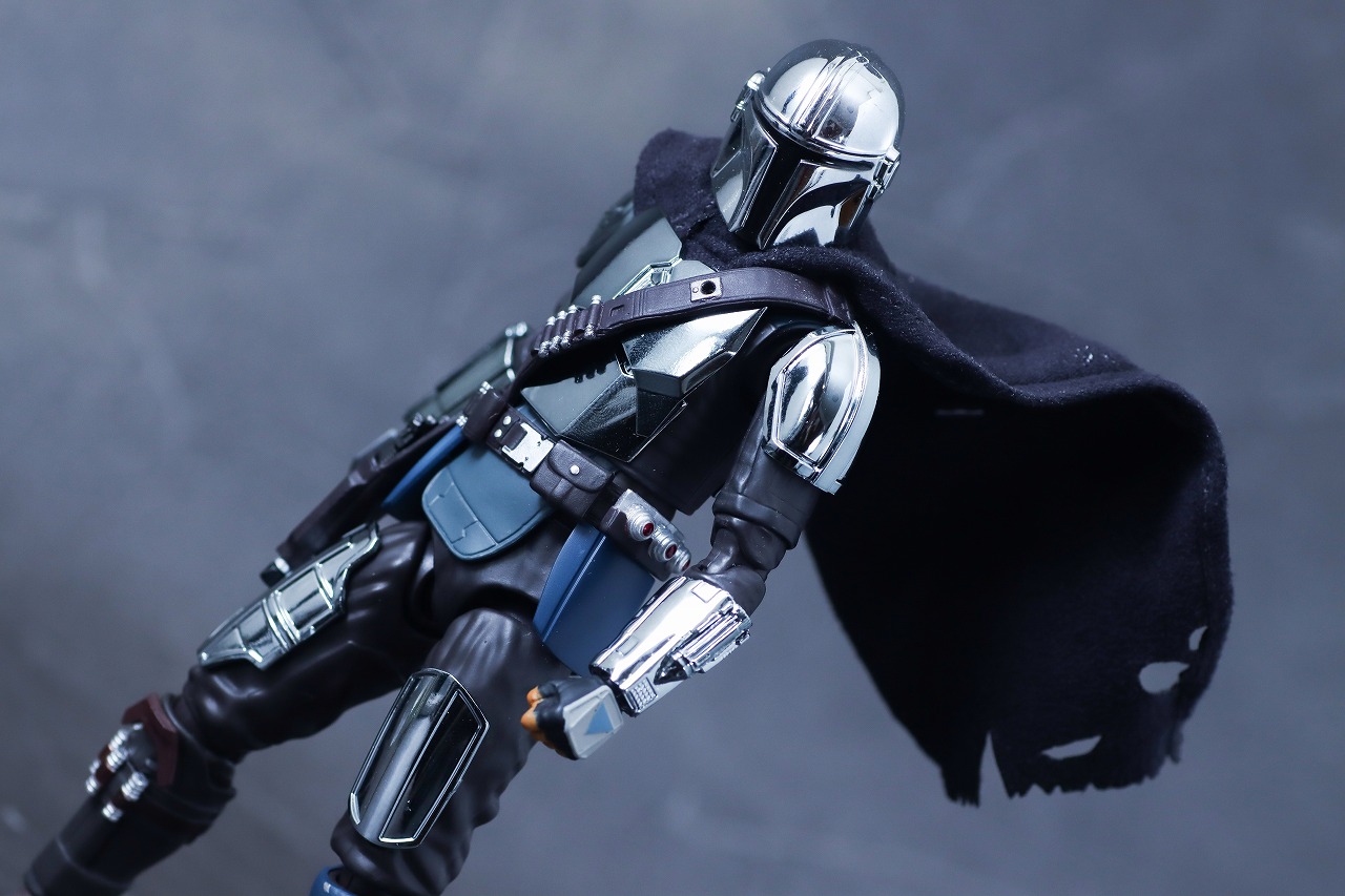 MAFEX　マンダロリアン CHROME（クロームメッキ） ver.　レビュー　アクション