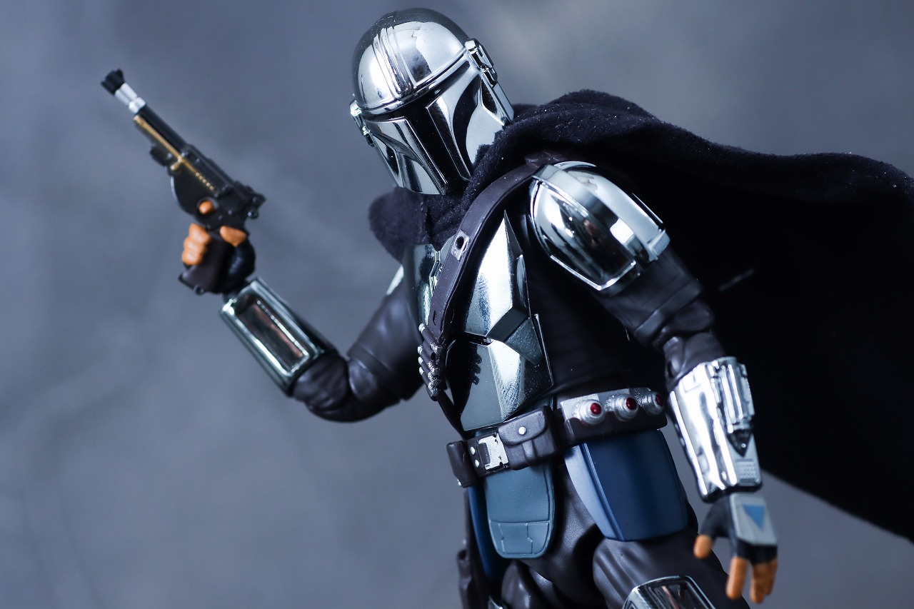MAFEX　マンダロリアン CHROME（クロームメッキ） ver.　レビュー　アクション