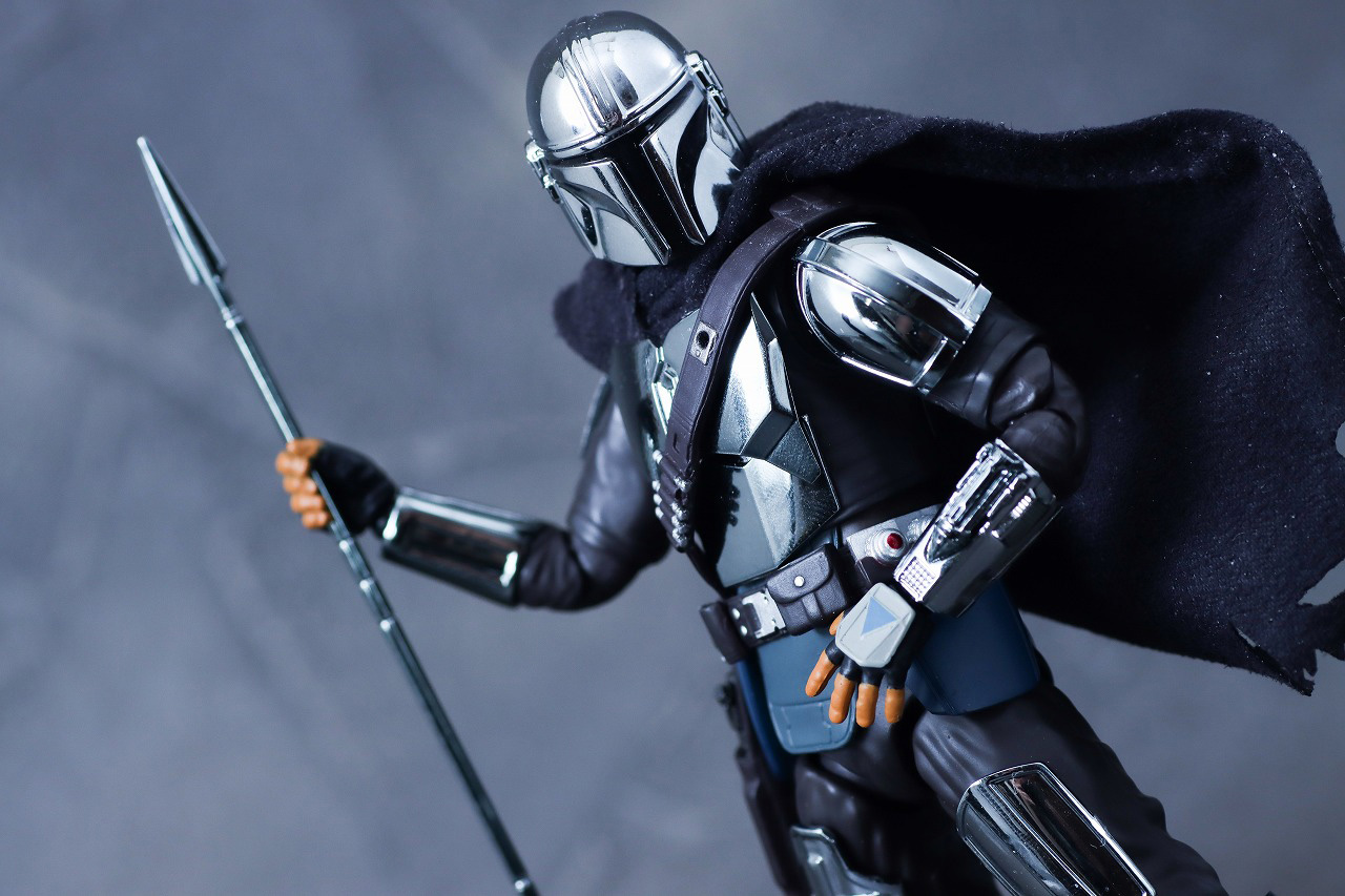 MAFEX　マンダロリアン CHROME（クロームメッキ） ver.　レビュー　アクション