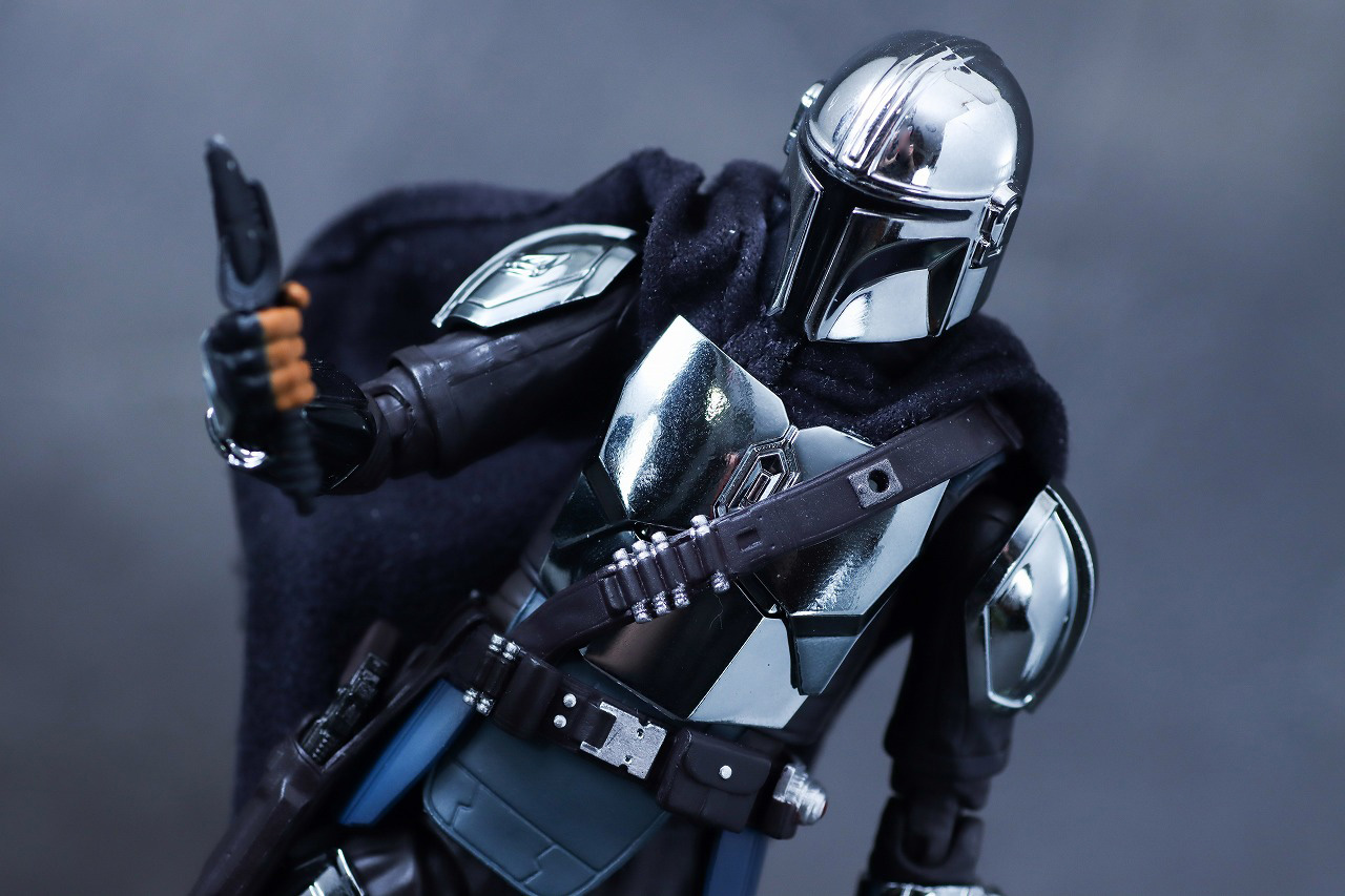 MAFEX　マンダロリアン CHROME（クロームメッキ） ver.　レビュー　アクション