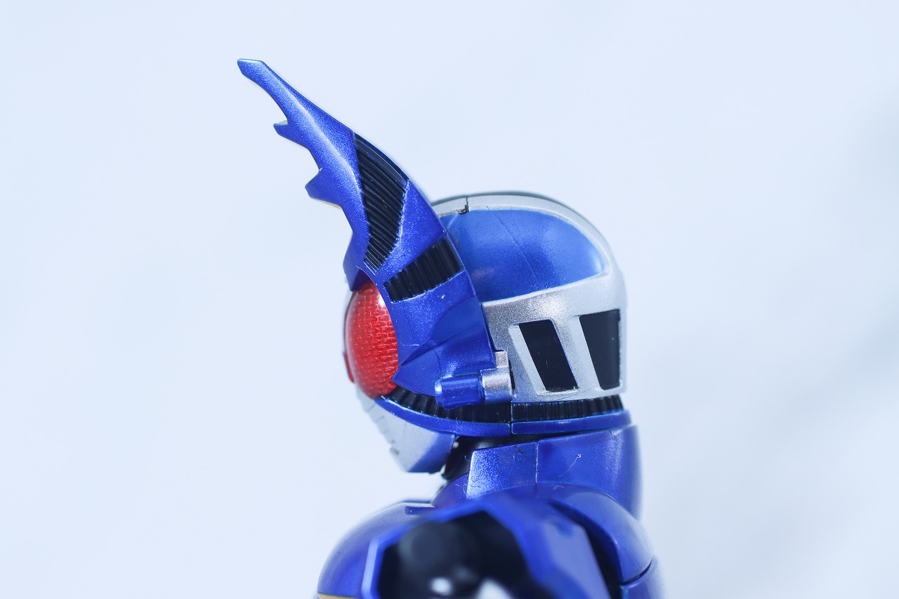 S.H.フィギュアーツ 真骨彫製法　仮面ライダーガタック ライダーフォーム　真骨彫10th Anniversary ver.　レビュー　本体