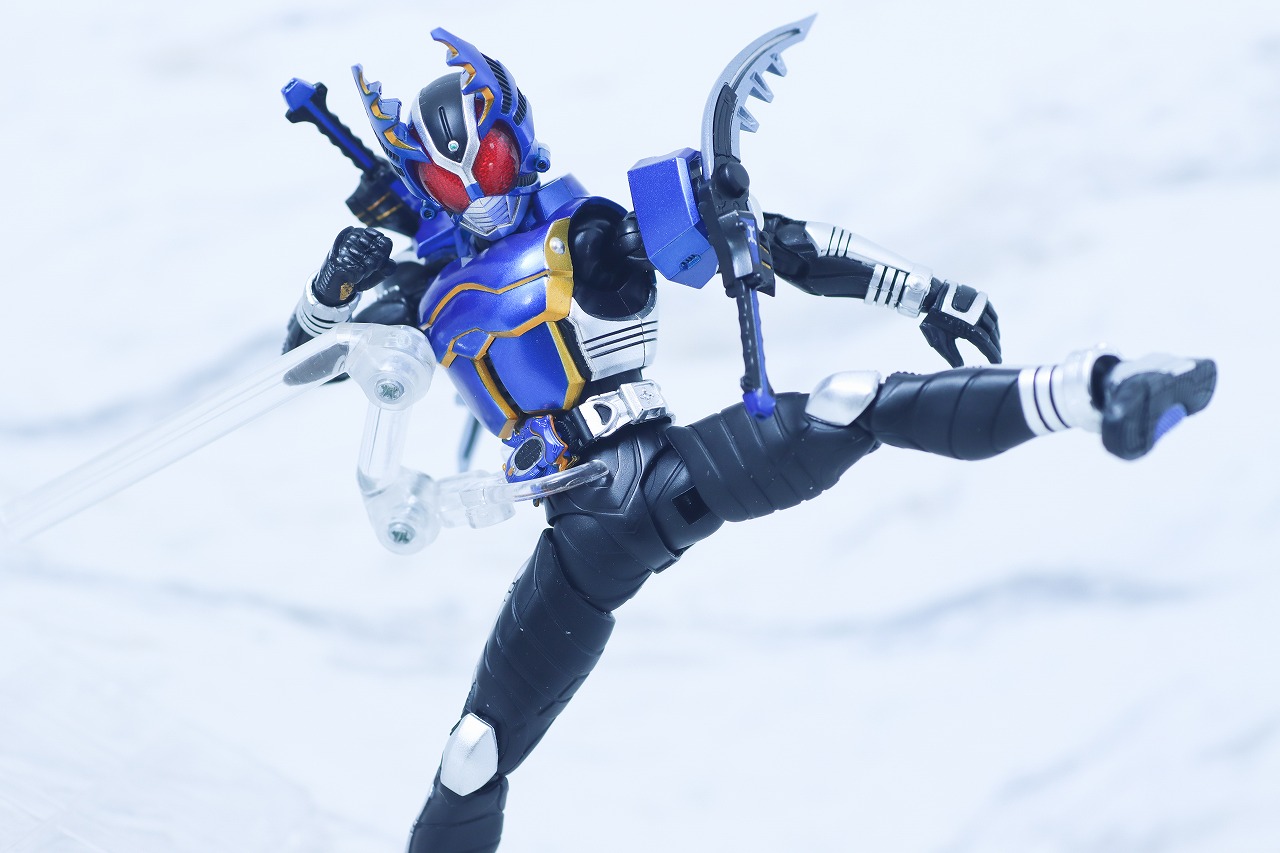 S.H.フィギュアーツ 真骨彫製法　仮面ライダーガタック ライダーフォーム　真骨彫10th Anniversary ver.　レビュー　アクション