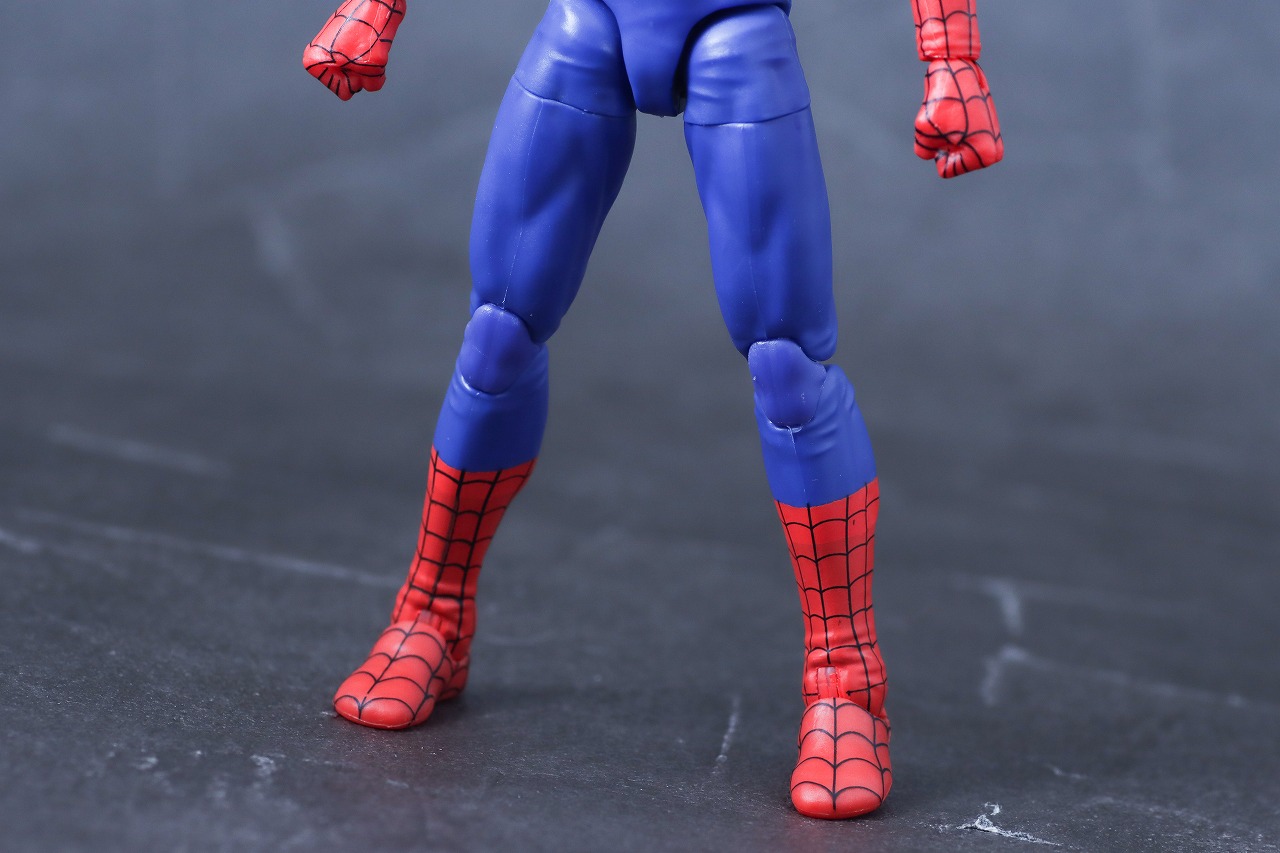 マーベルレジェンド　スパイダーマン　1977　レビュー　本体