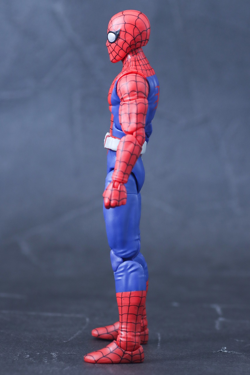 マーベルレジェンド　スパイダーマン　1977　レビュー　本体