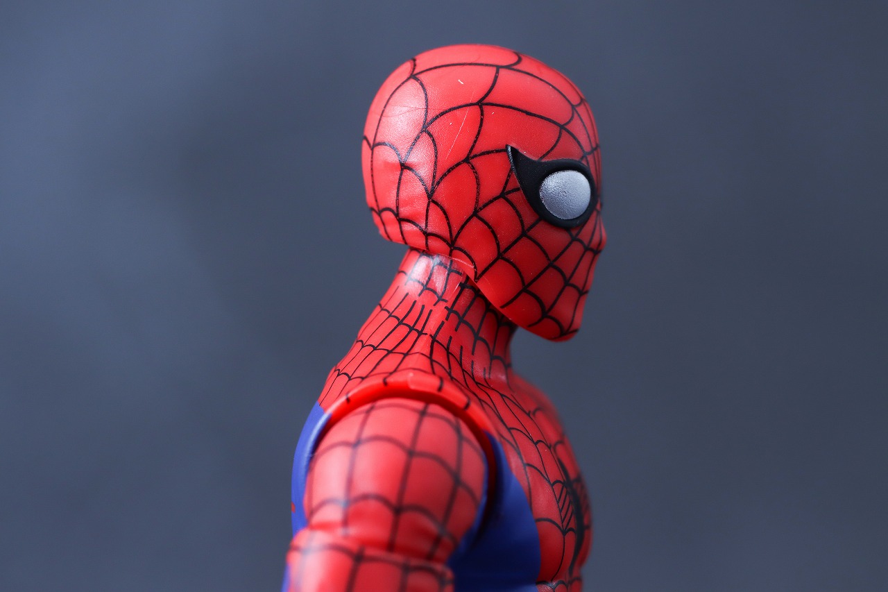 マーベルレジェンド　スパイダーマン　1977　レビュー　本体