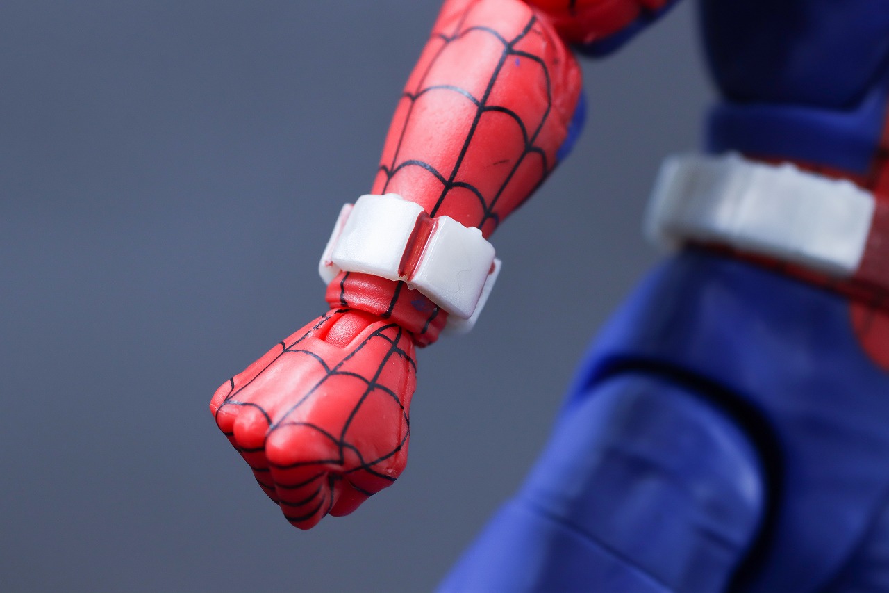 マーベルレジェンド　スパイダーマン　1977　レビュー　本体