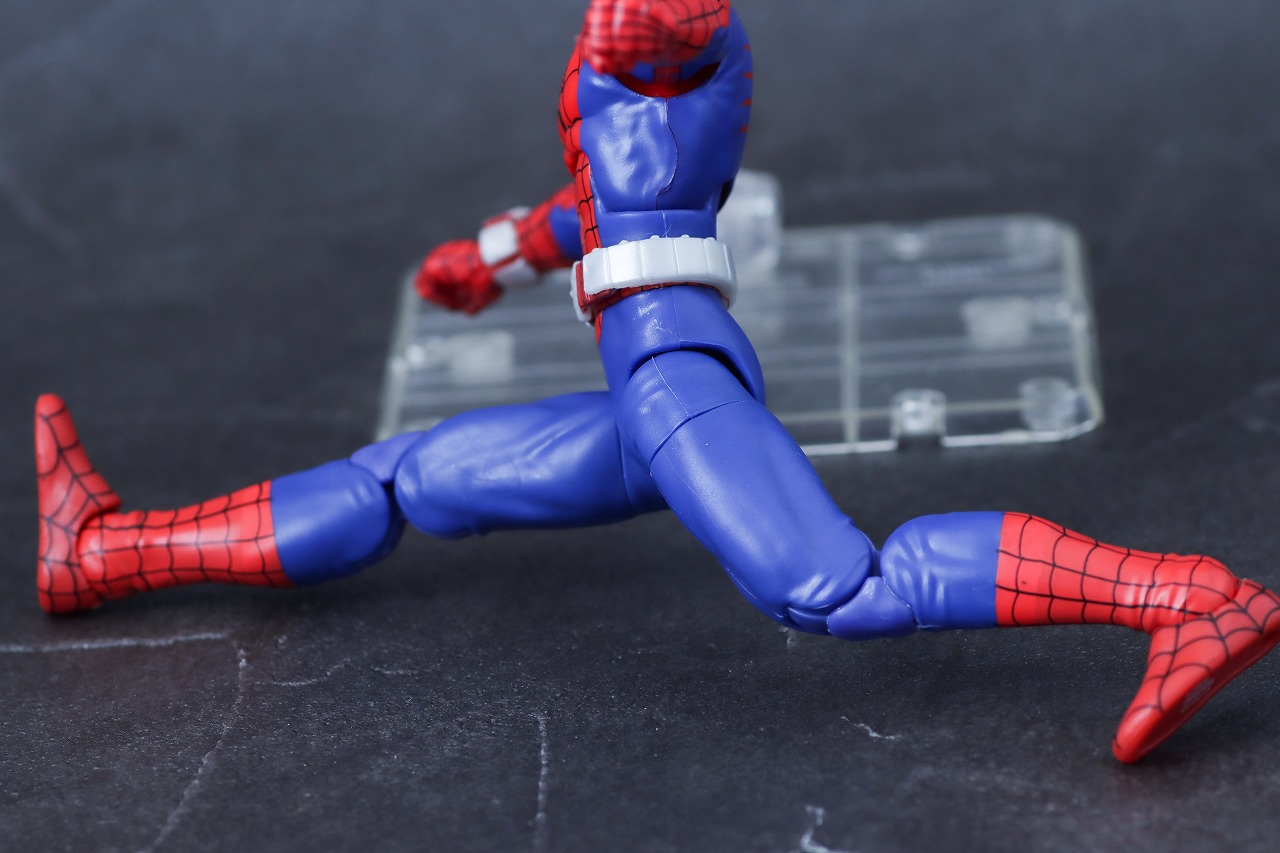 マーベルレジェンド　スパイダーマン　1977　レビュー　可動範囲