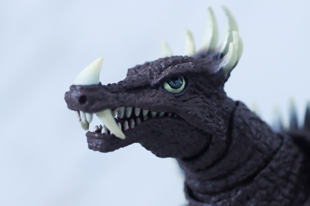 S.H.モンスターアーツ　アンギラス（1972）　レビュー　本体