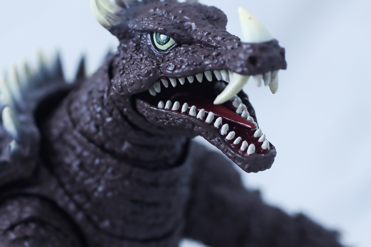 S.H.モンスターアーツ　アンギラス（1972）　レビュー　本体